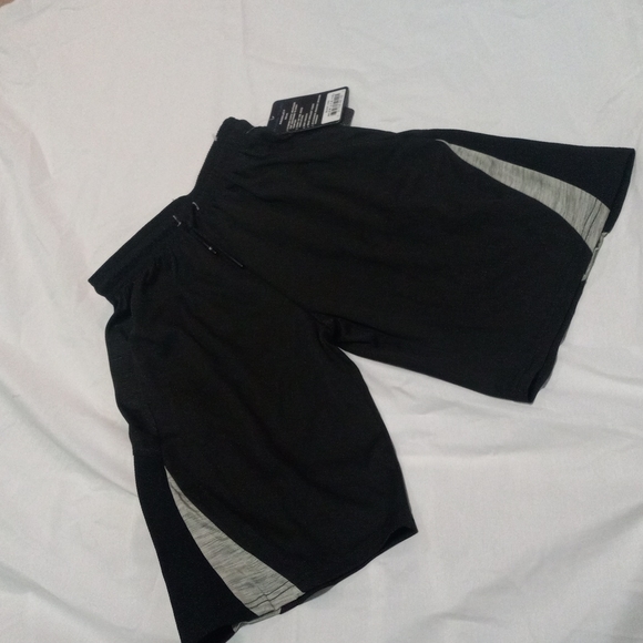 Game Time boy shorts - Picture 2 of 4